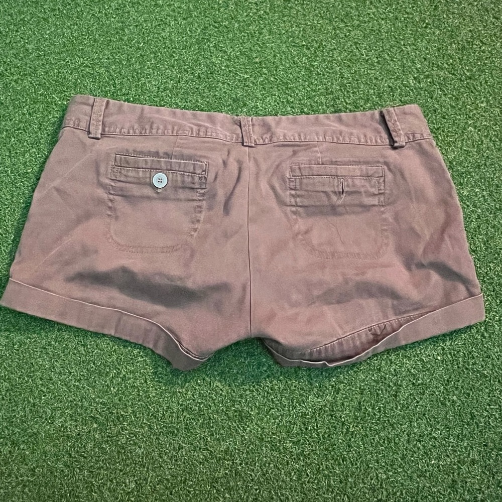 SHORTS - Picture 2 of 3